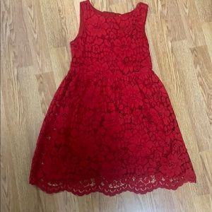 ✨3/$30 Joe Fresh, red lace appliqué dress